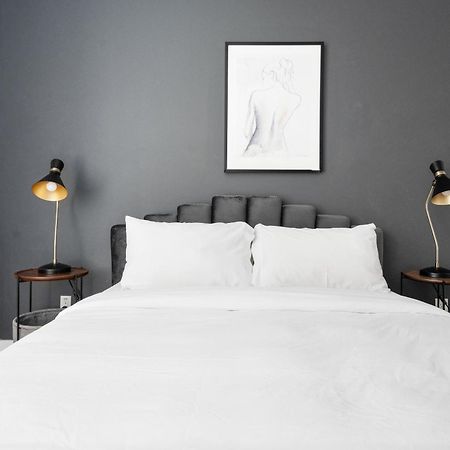 Boutique Lofts Notre Dame - Vieux Montreal Apartment Luaran gambar