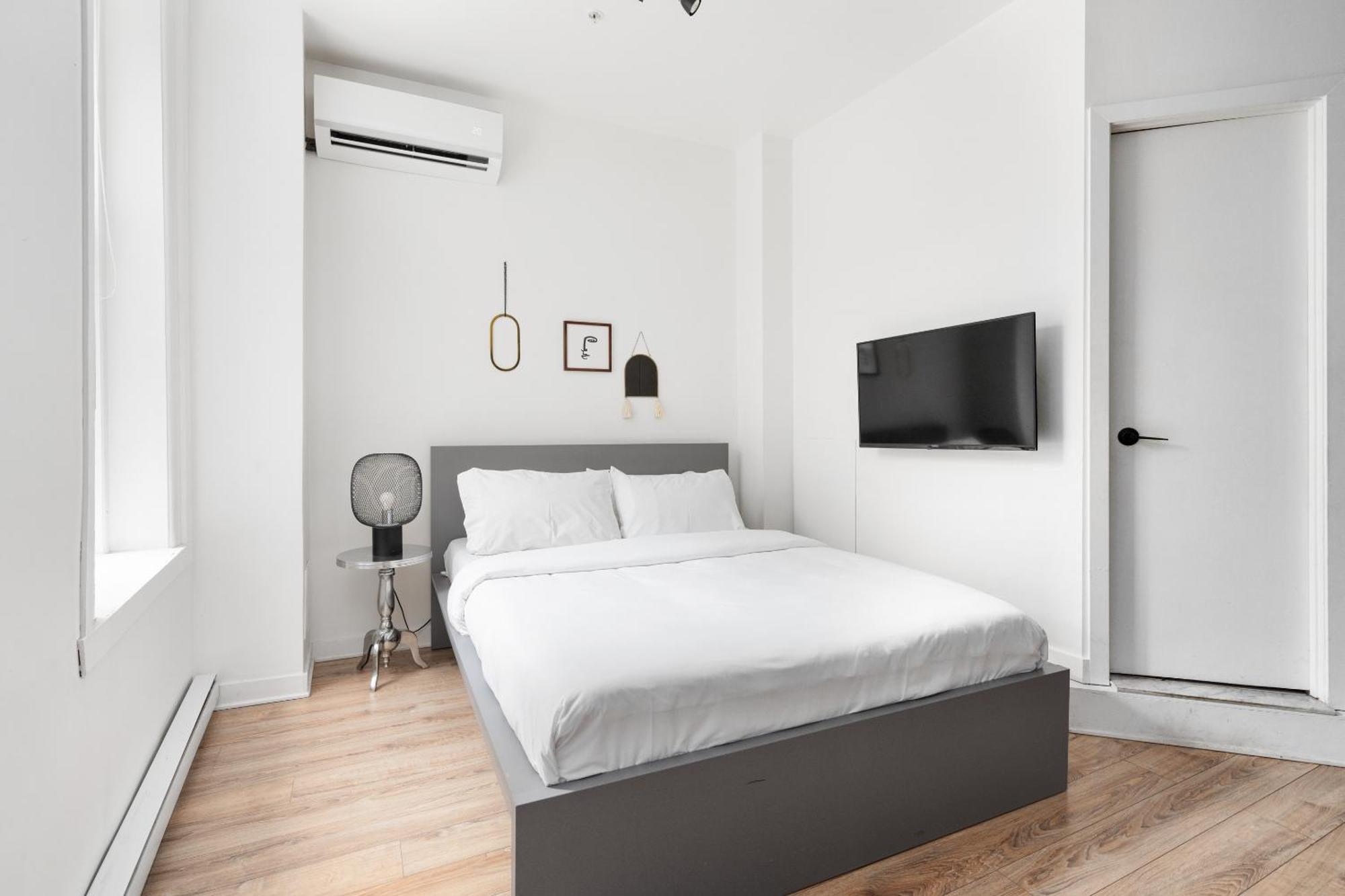 Boutique Lofts Notre Dame - Vieux Montreal Apartment Luaran gambar