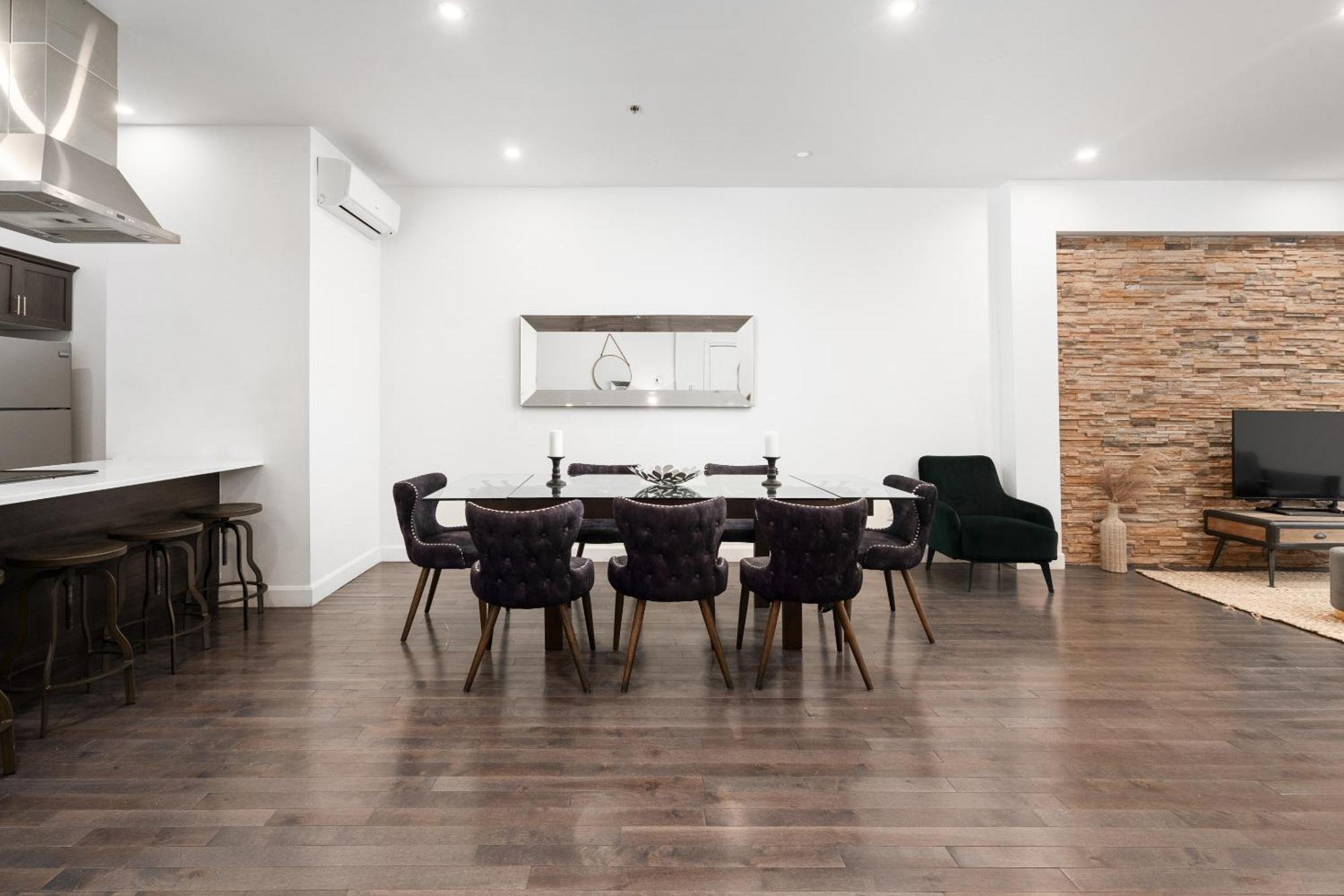 Boutique Lofts Notre Dame - Vieux Montreal Apartment Luaran gambar